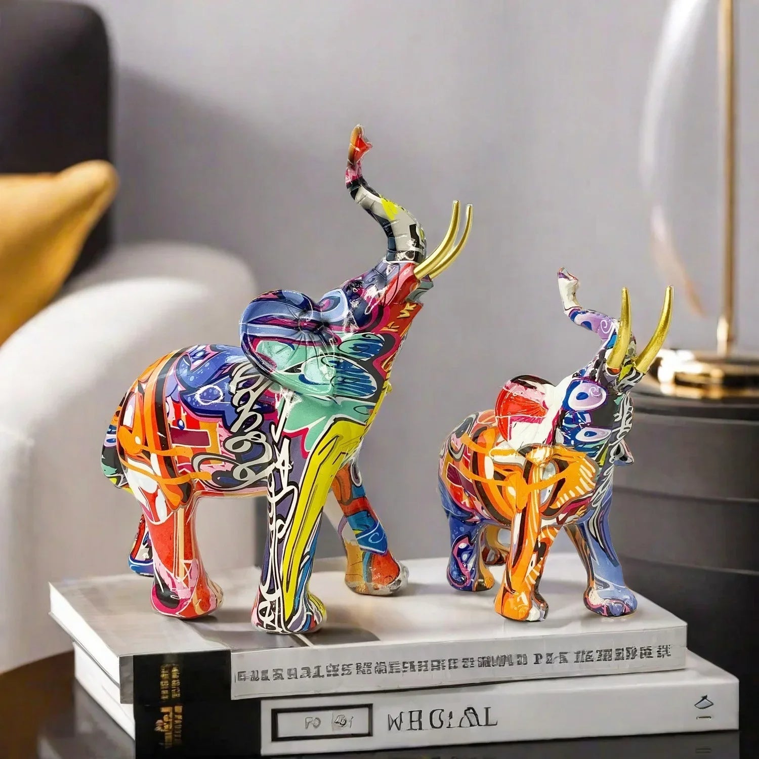 Figurine d'éléphant graffiti créative