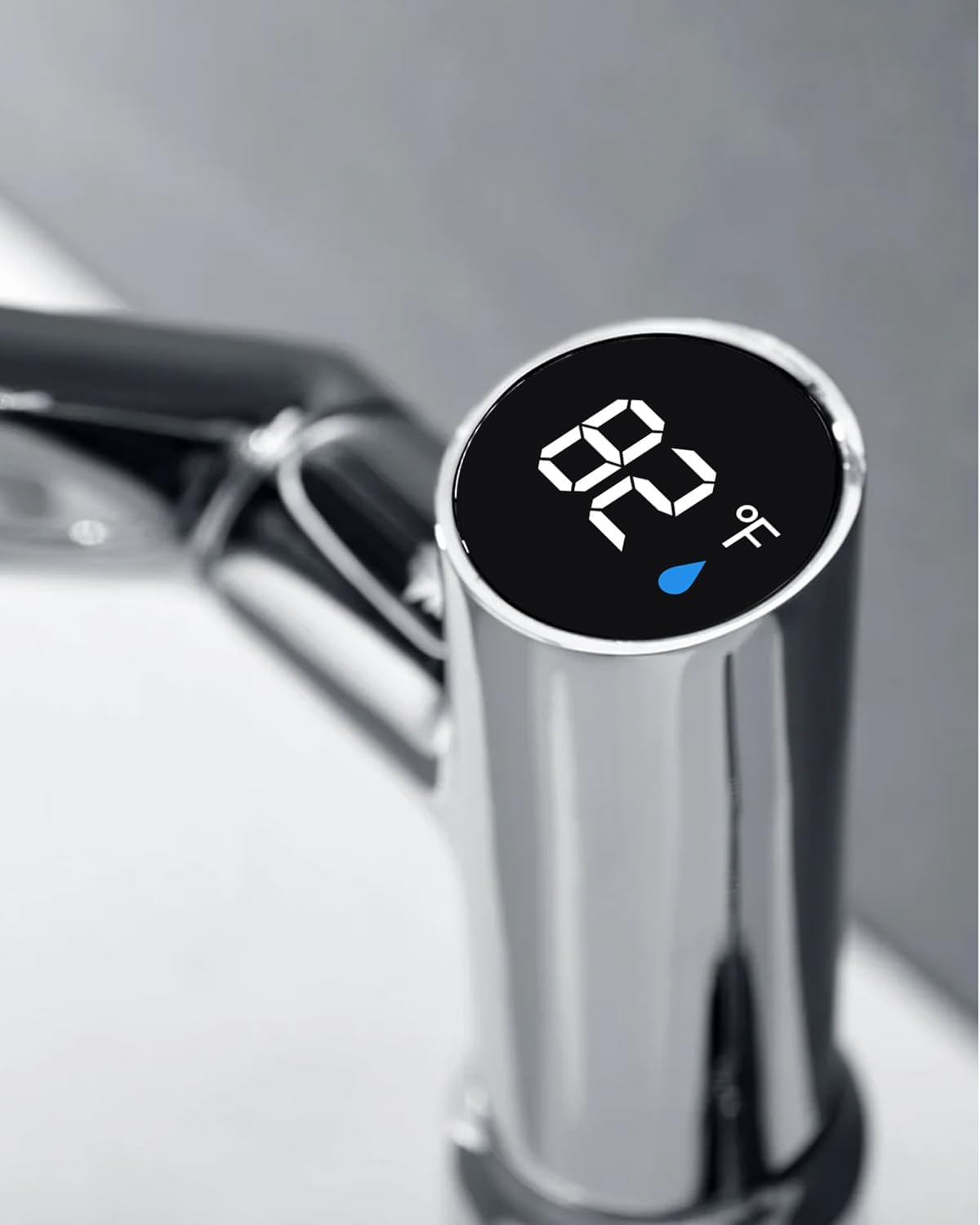 Robinet de salle de bain pivotant Lefton