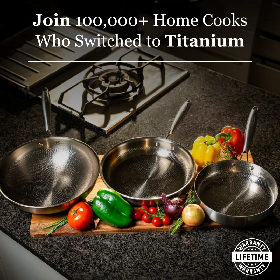 Poêle en titane martelé