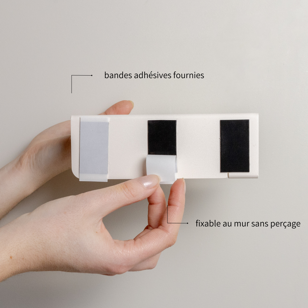 Porte-papier toilette avec étagère