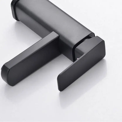 Robinet de salle de bain – noir ou chromé