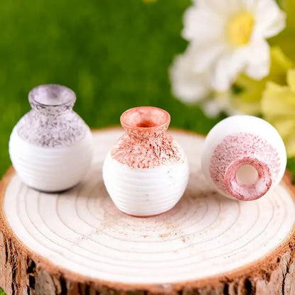 Vase miniature en résine