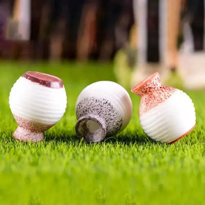 Vase miniature en résine