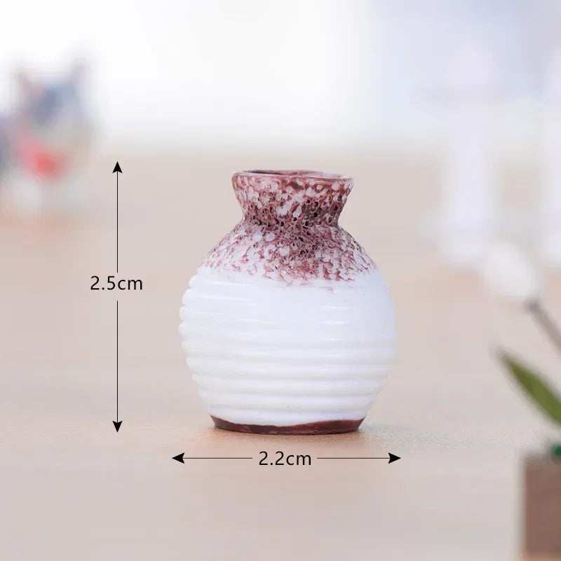 Vase miniature en résine