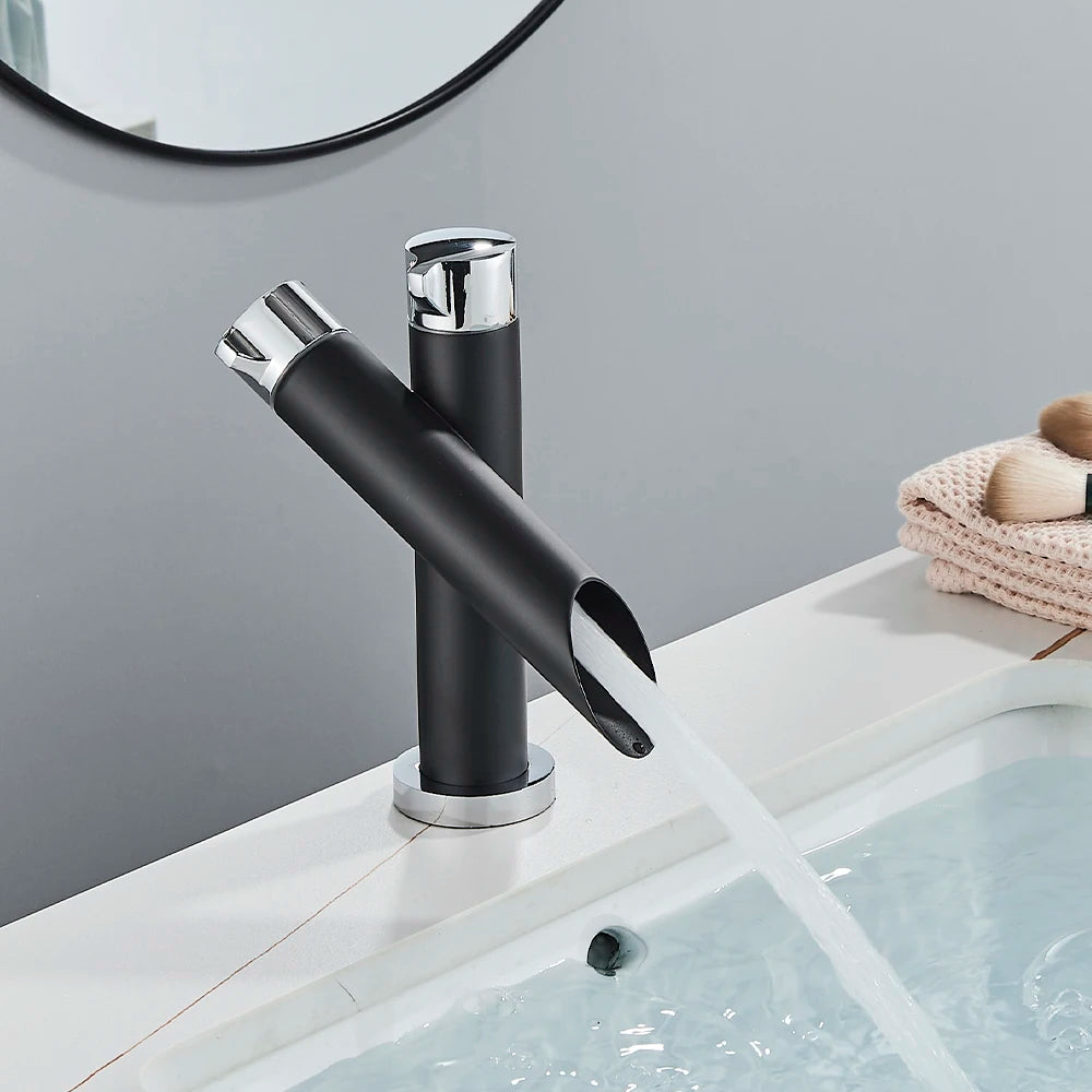 Mitigeur de lavabo en laiton noir