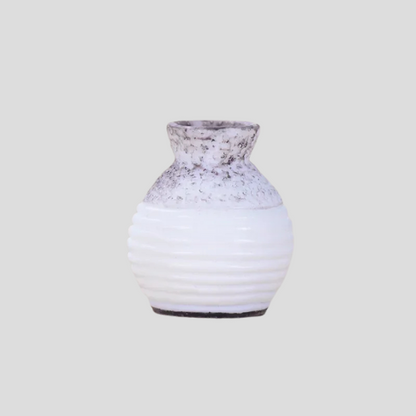 Vase miniature en résine